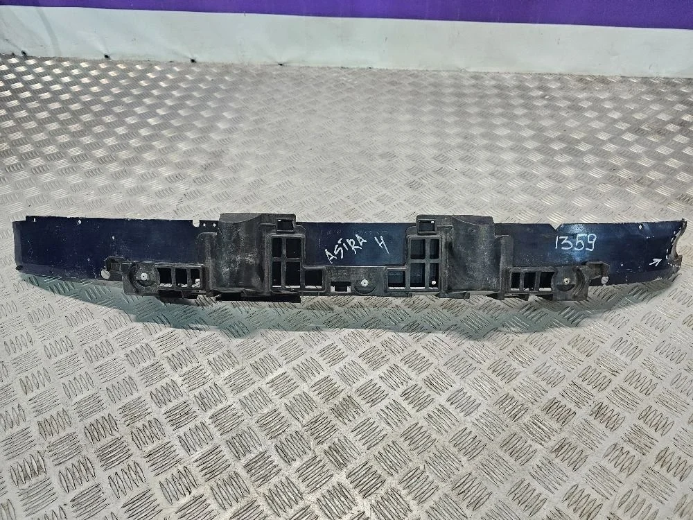 Усилитель переднего бампера Opel Astra H