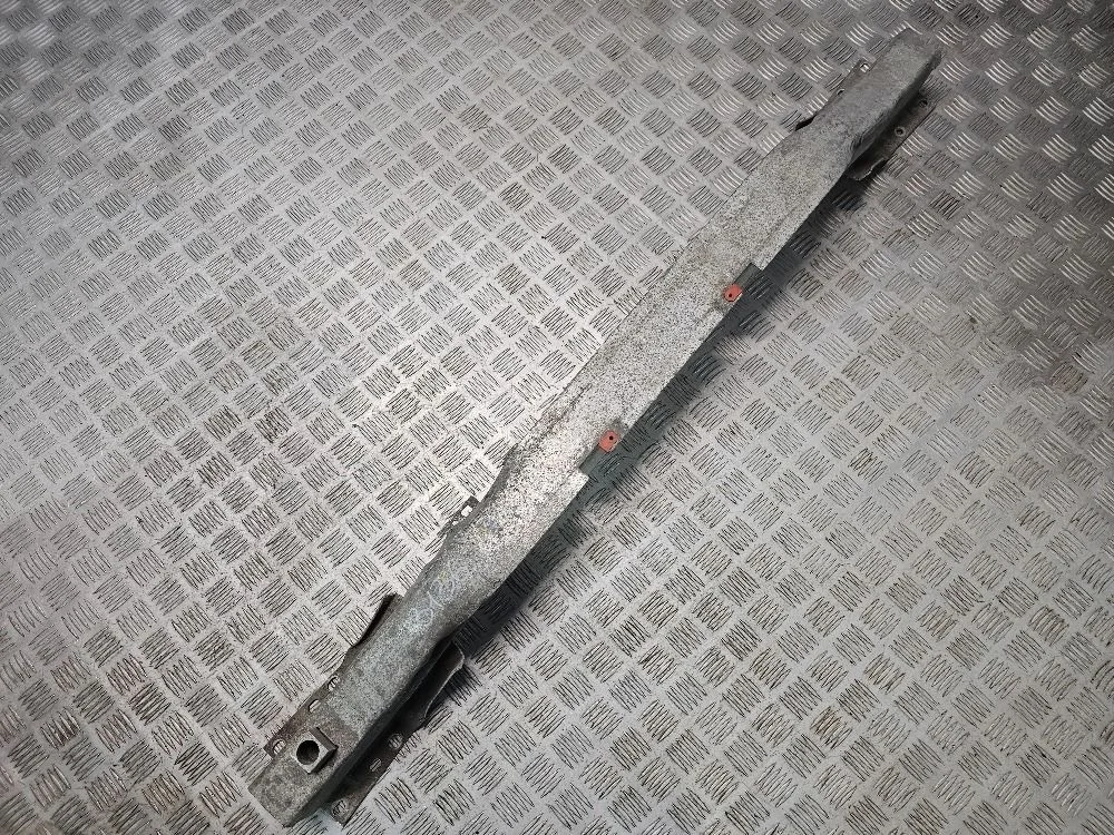 Усилитель заднего бампера на Opel Astra H