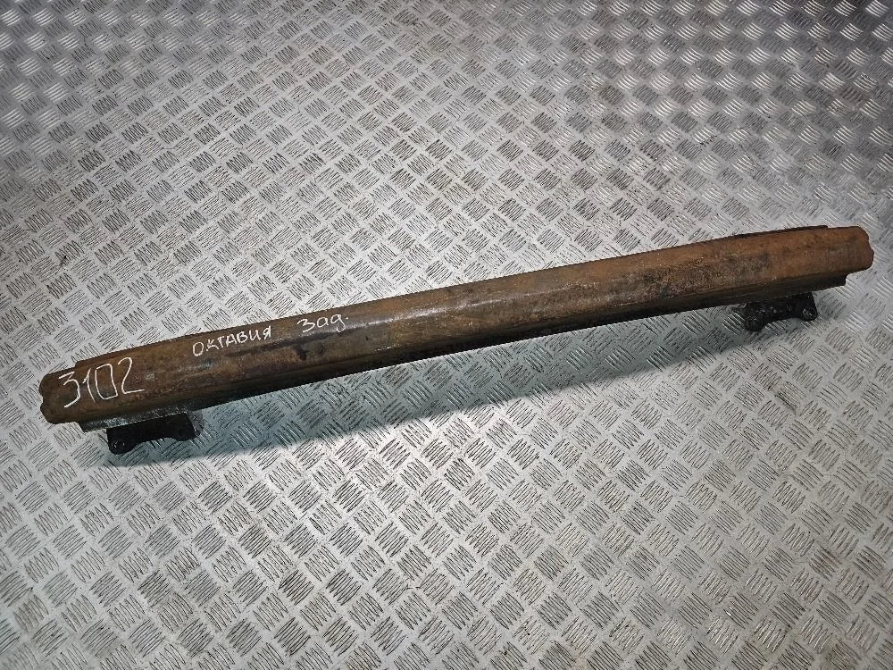 Усилитель заднего бампера Skoda Octavia