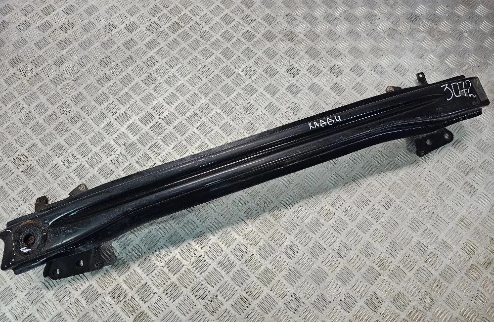 Усилитель переднего бампера VW Caddy