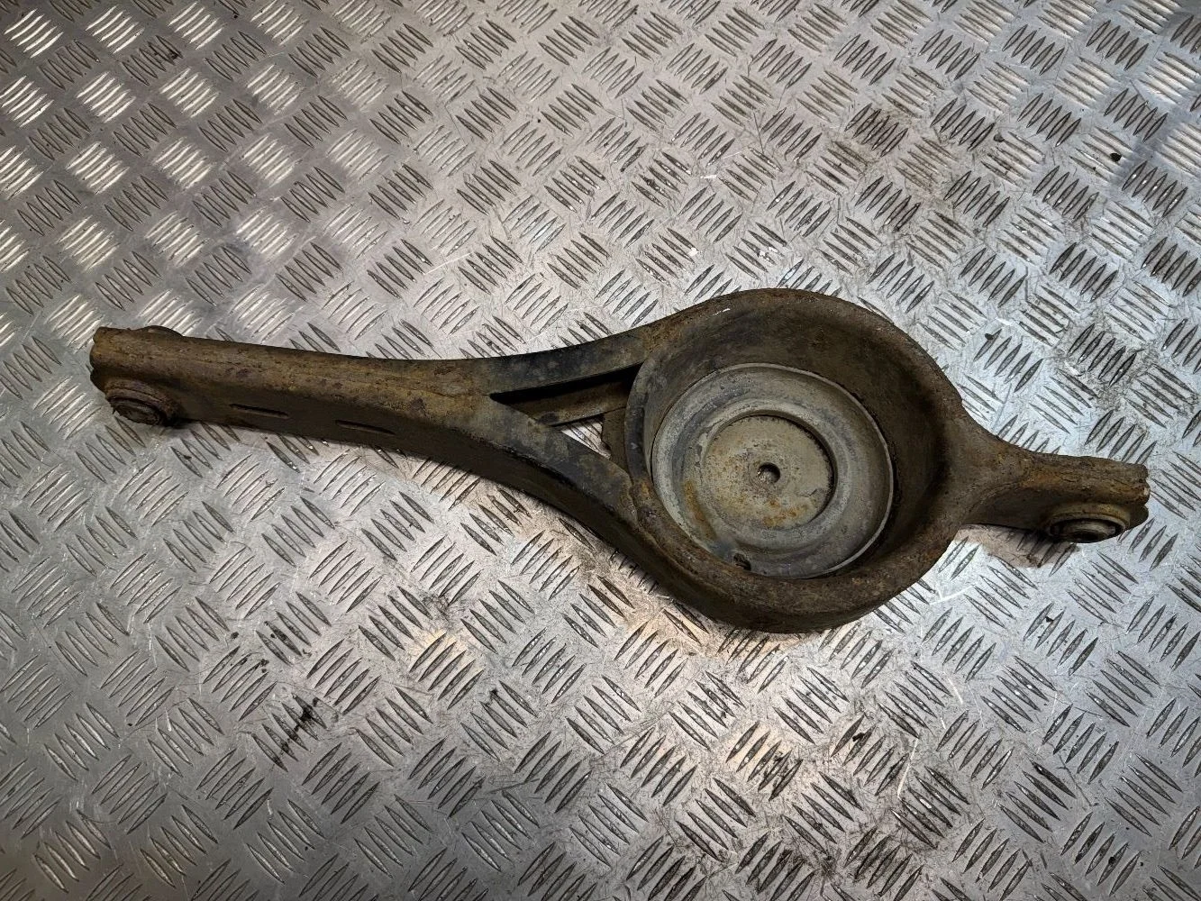 Рычаг задний правый Ford Mondeo 4