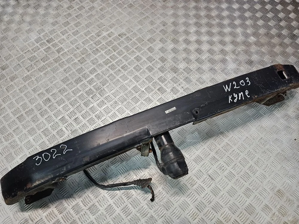 Усилитель заднего бампера Mercedes-Benz C-Class