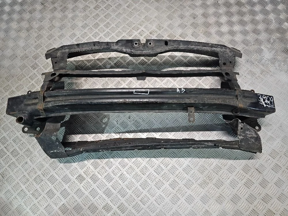 Усилитель переднего бампера Skoda Octavia A5