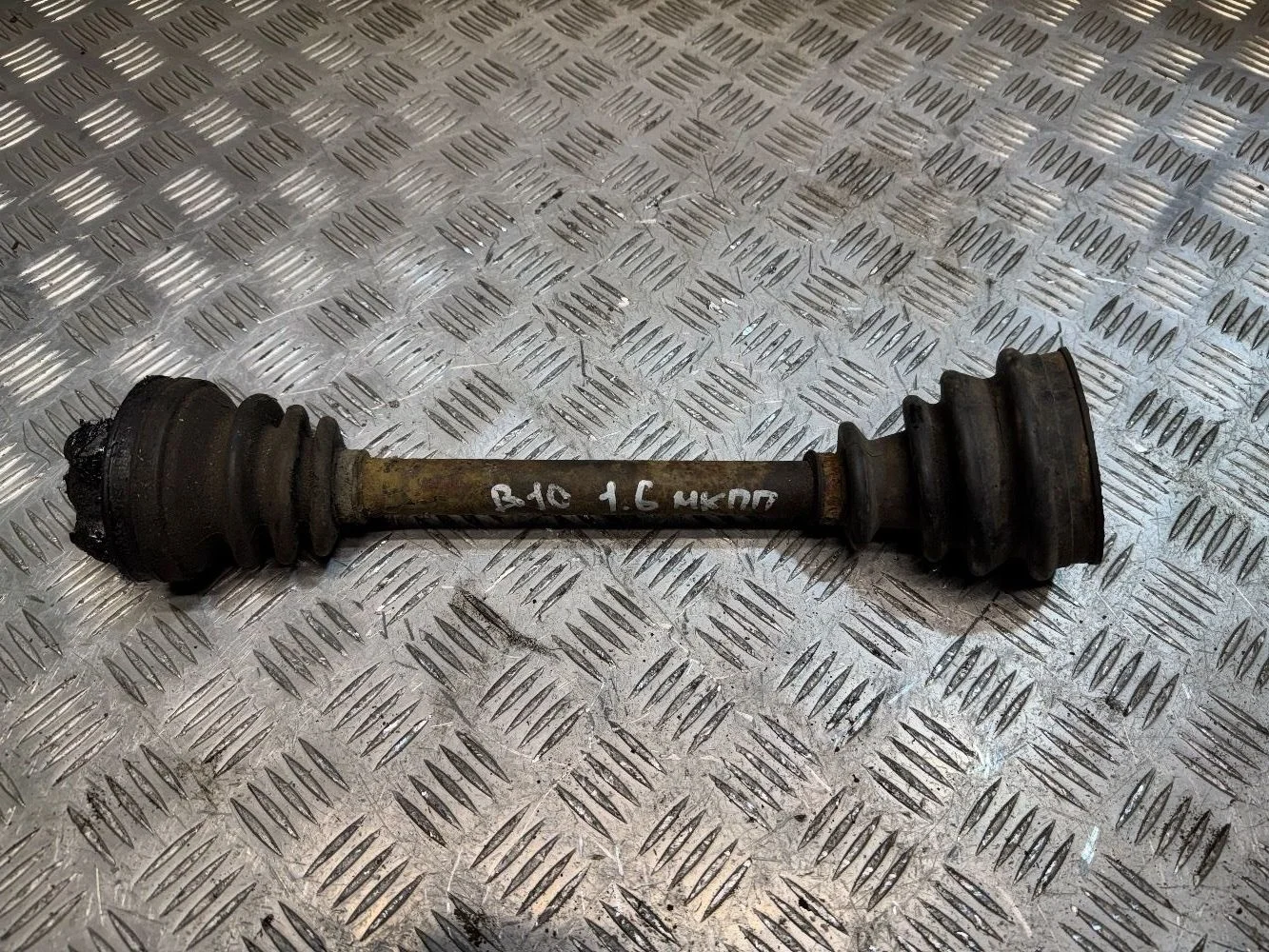 Привод передний левый Nissan Almera Classic B10