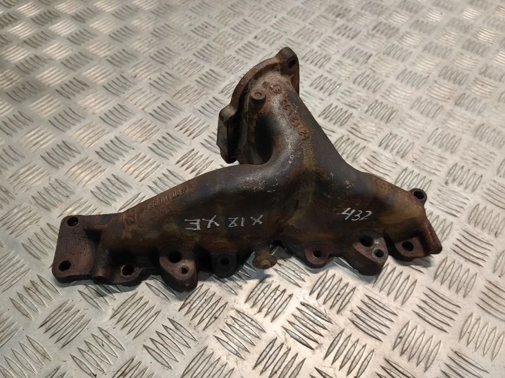 Выпускной коллектор Opel Vectra B