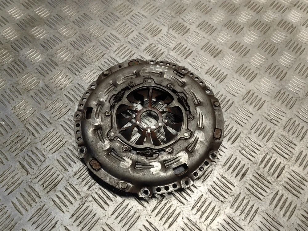 Корзина сцепления Volkswagen Passat B6