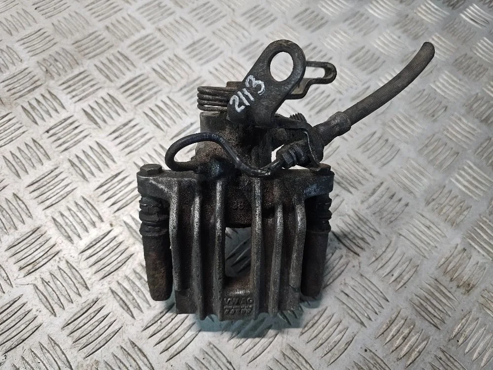 Суппорт задний левый Volkswagen Golf 6