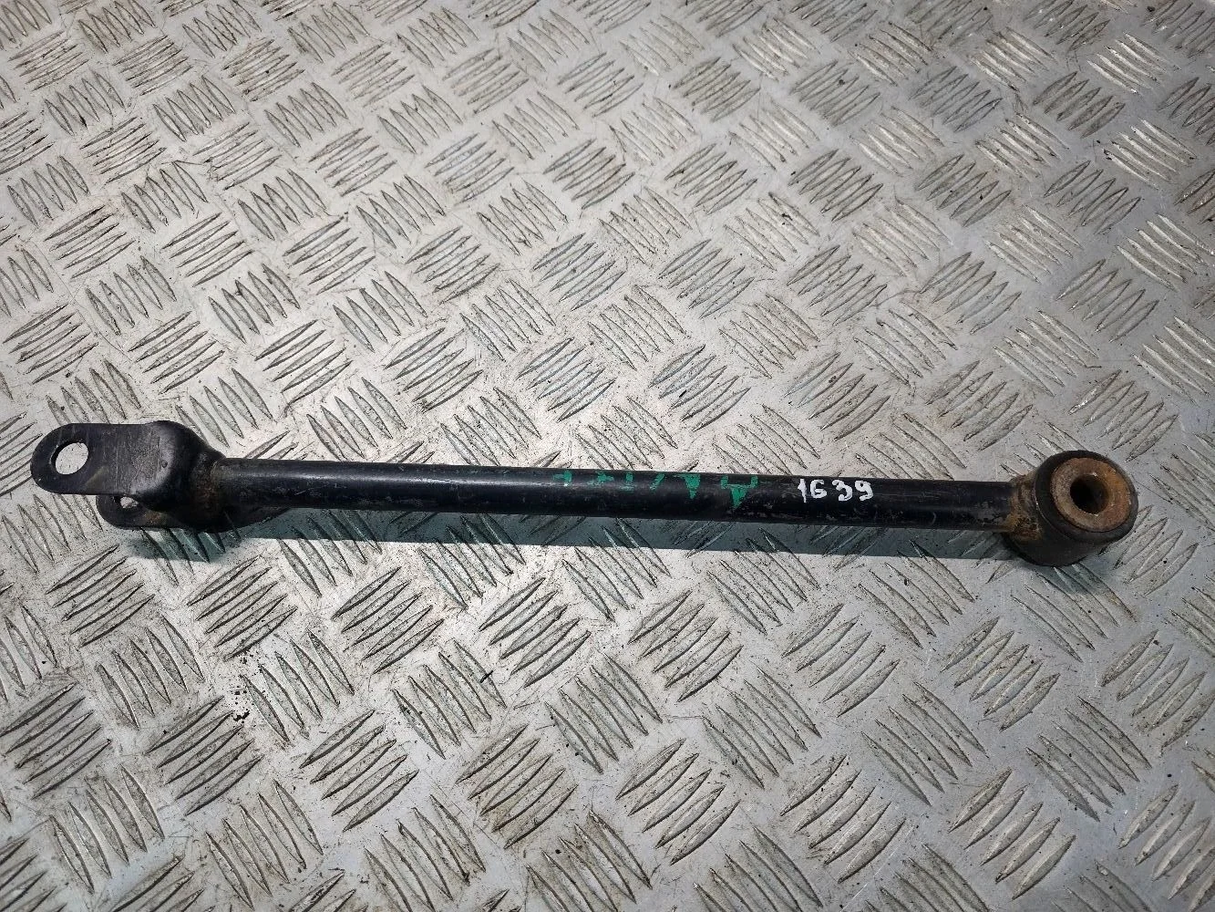 Рычаг задний Renault Duster