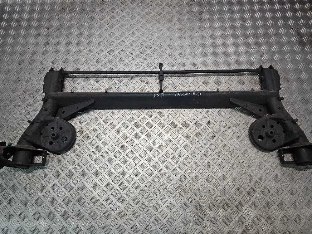 Балка задняя Volkswagen Passat (B5) V