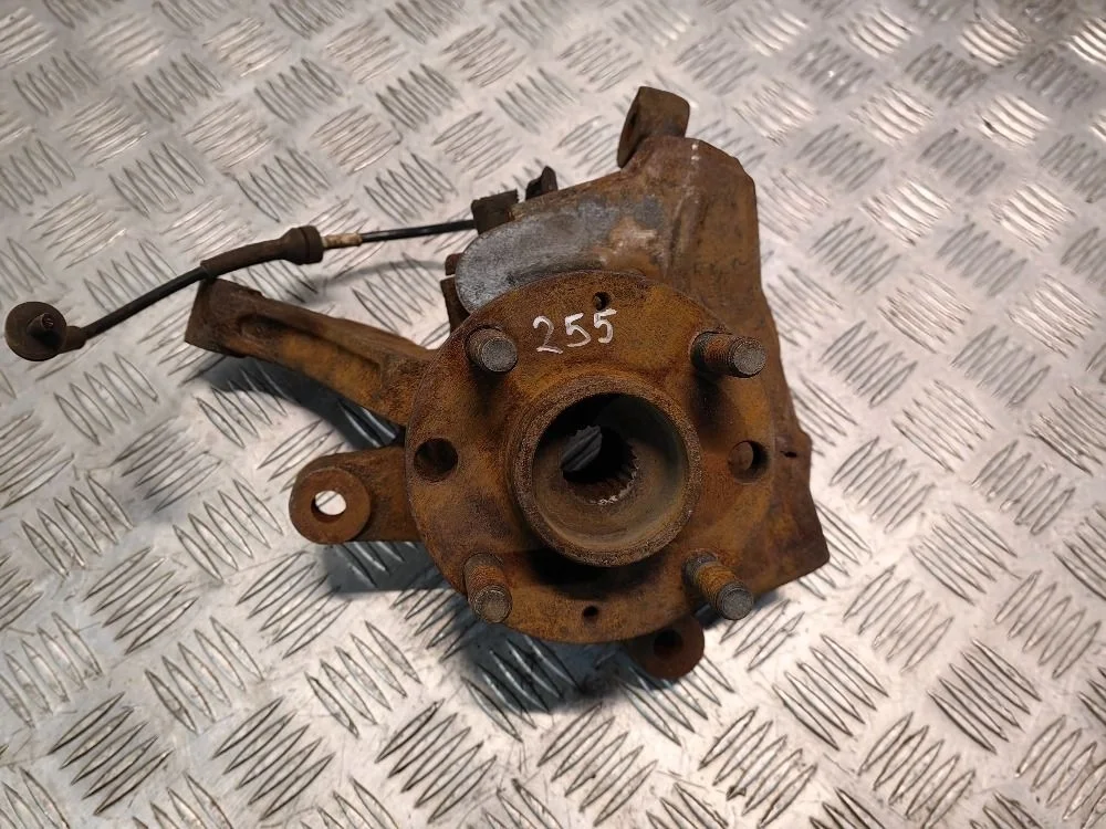 Кулак поворотный передний левый Chevrolet Aveo