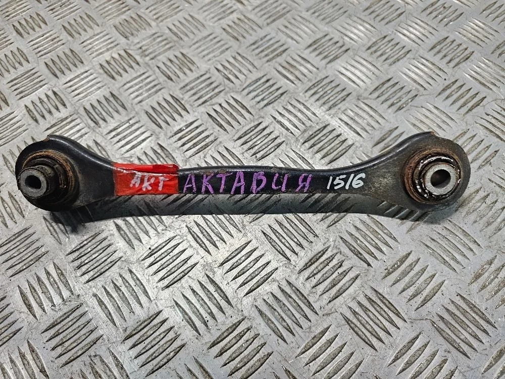 Рычаг задний правый Volkswagen Jetta 5