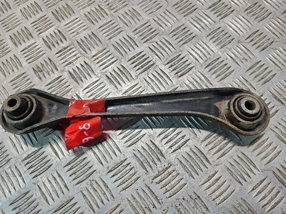 Рычаг задний левый Volkswagen Passat B6