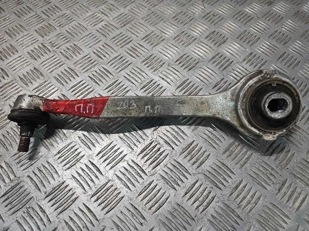 Рычаг передний верхний правый Mercedes-Benz W203