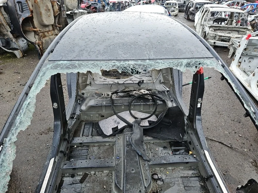 Крыша на Peugeot 308