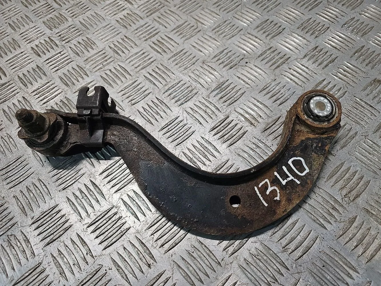 Рычаг задний Volkswagen Passat B6