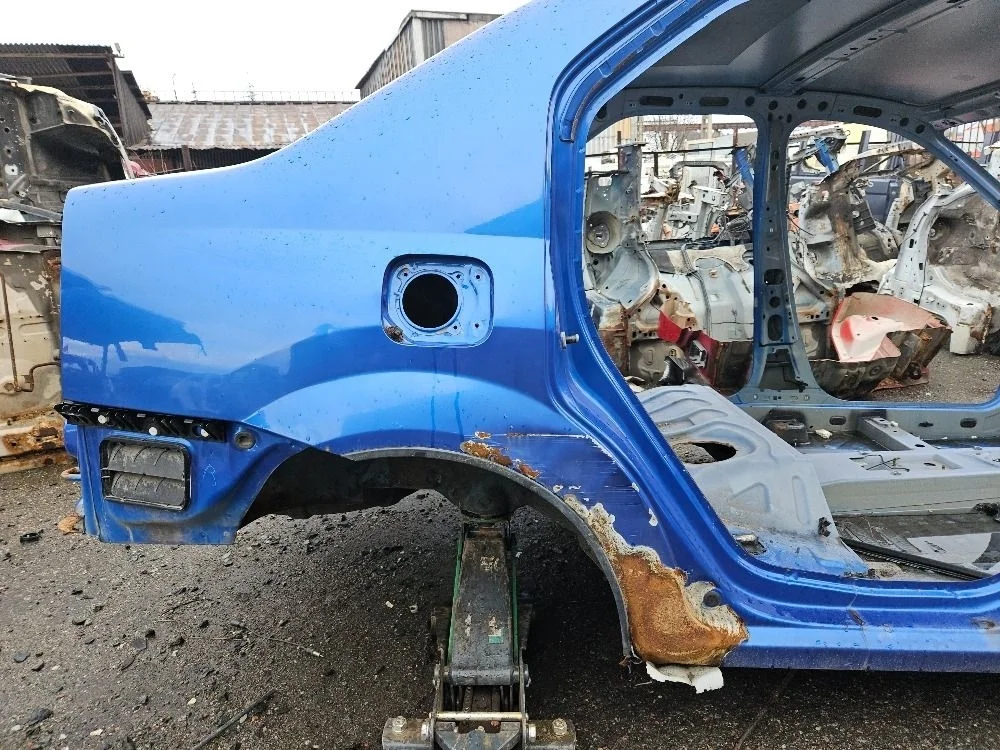 Крыло заднее правое на Renault Logan 1