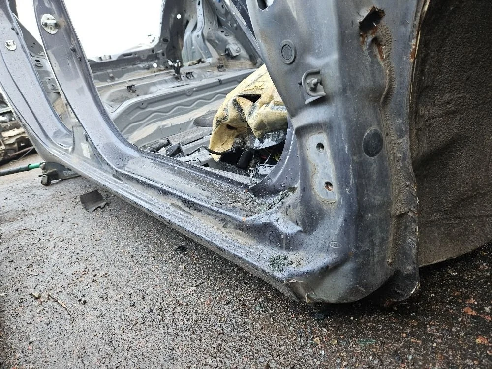 Порог правый на Kia Ceed 2013