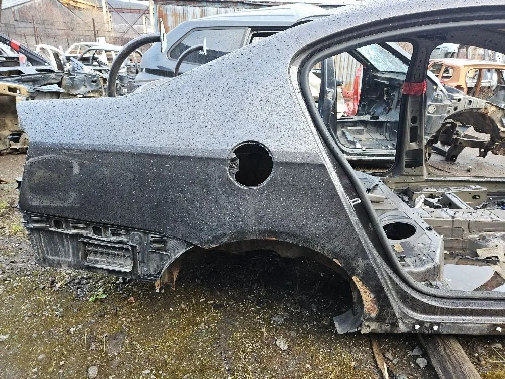 Крыло заднее правое на VW Passat CC B6 седан