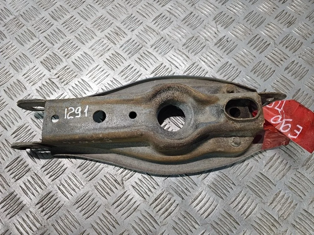 Рычаг задний под пружину BMW 3 серия E90