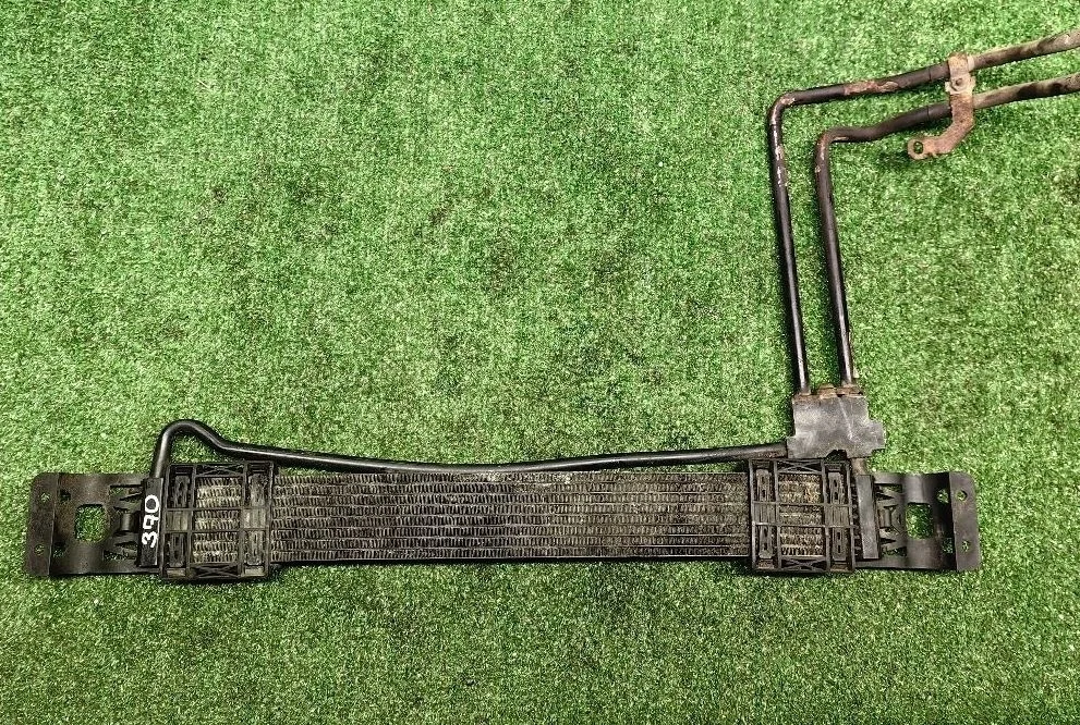 Радиатор масляный VW Passat B6