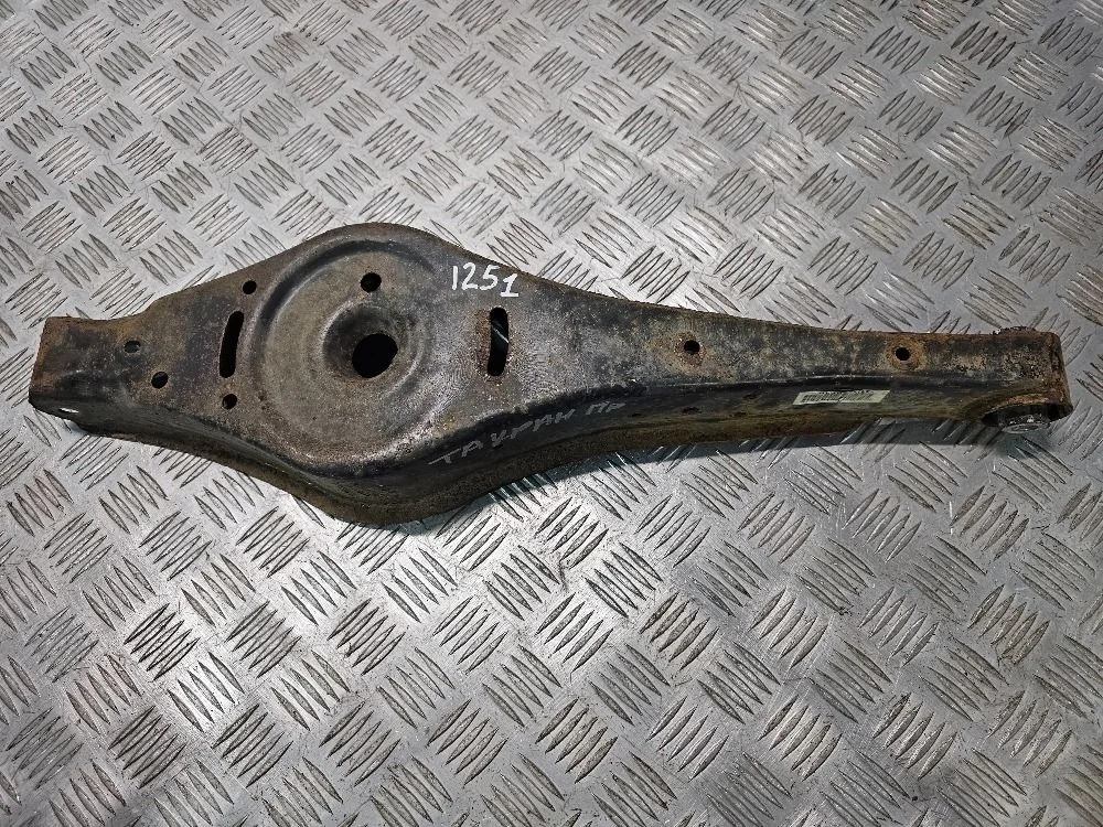 Рычаг задний Volkswagen Octavia