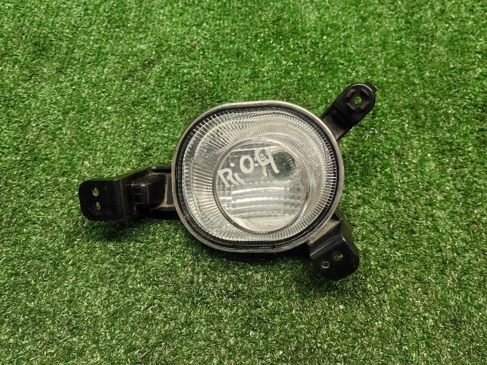 Фара противотуманная Kia Rio 4