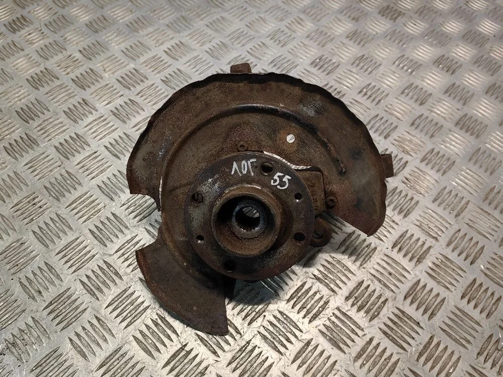 Кулак поворотный передний правый Renault Logan 1