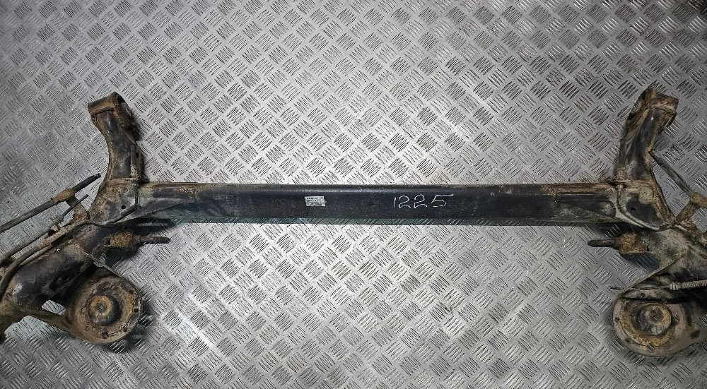 Балка подвески Hyundai Solaris