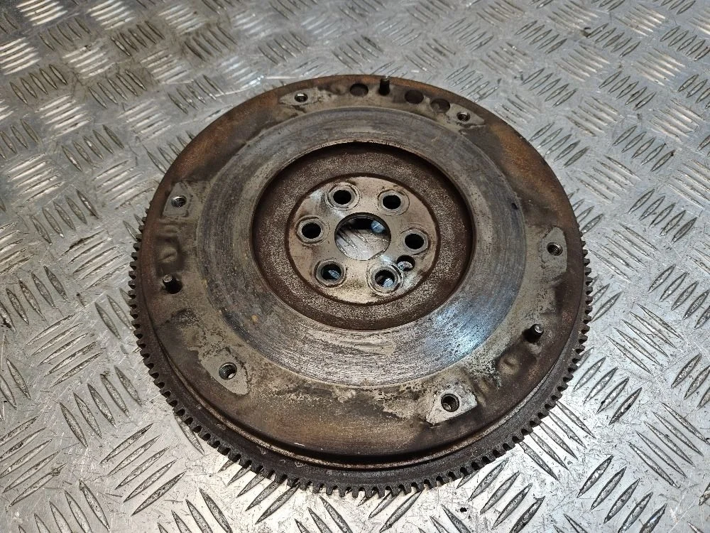 Маховик на Ford Focus 1 1.6