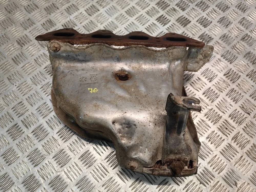 Коллектор выпускной Renault Megane III