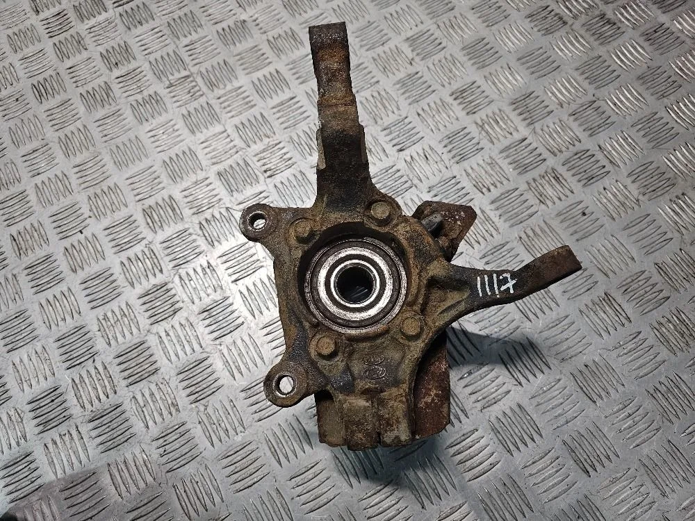 Кулак поворотный передний правый Kia Ceed