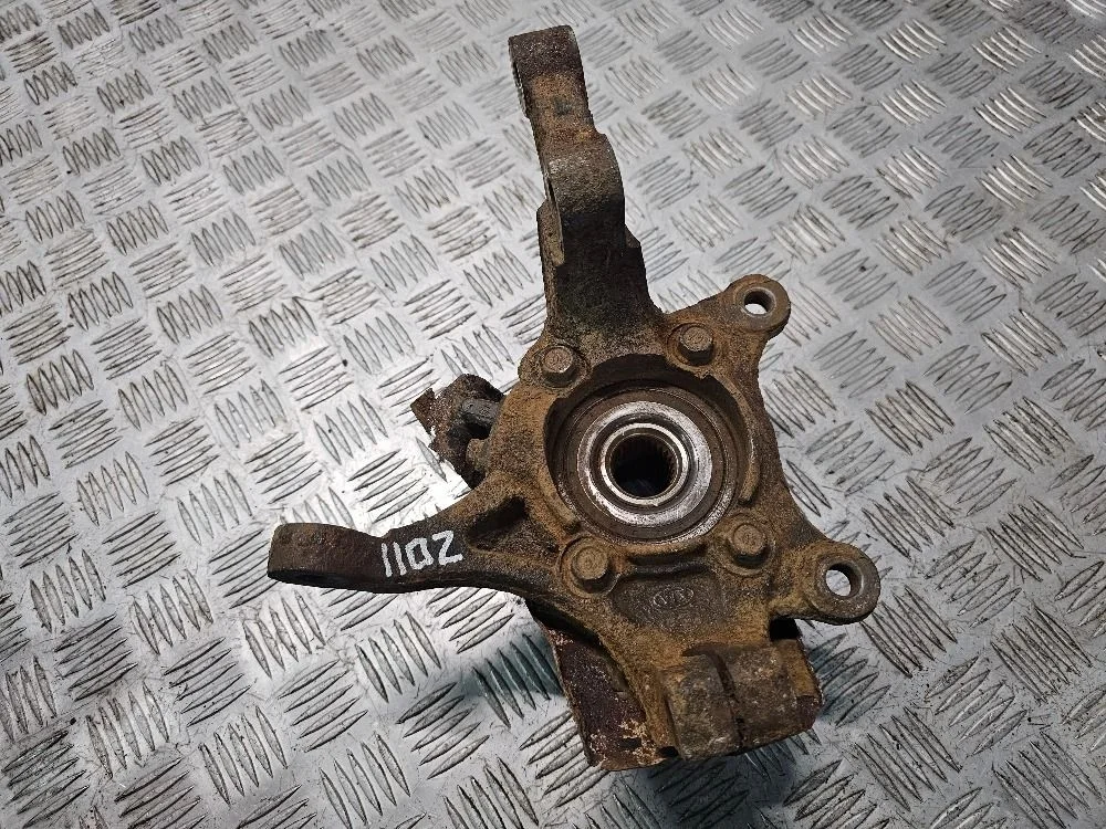 Кулак поворотный передний левый Kia Ceed