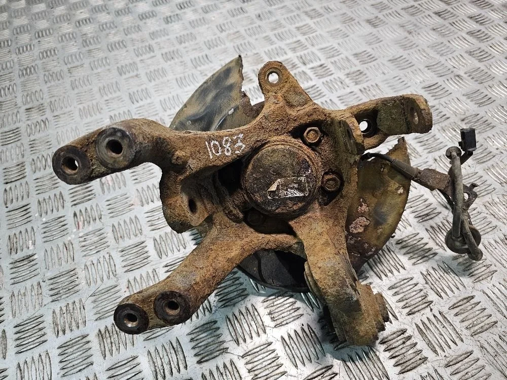 Кулак поворотный задний правый Kia Ceed