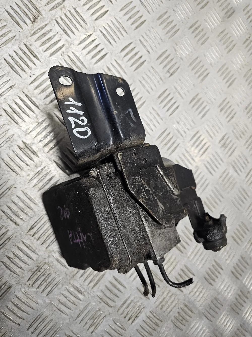 Блок abs Hyundai Santa Fe