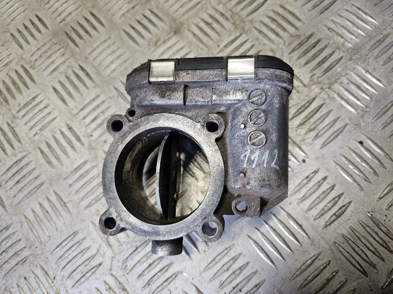 Дроссельная заслонка Mercedes-Benz C-Class