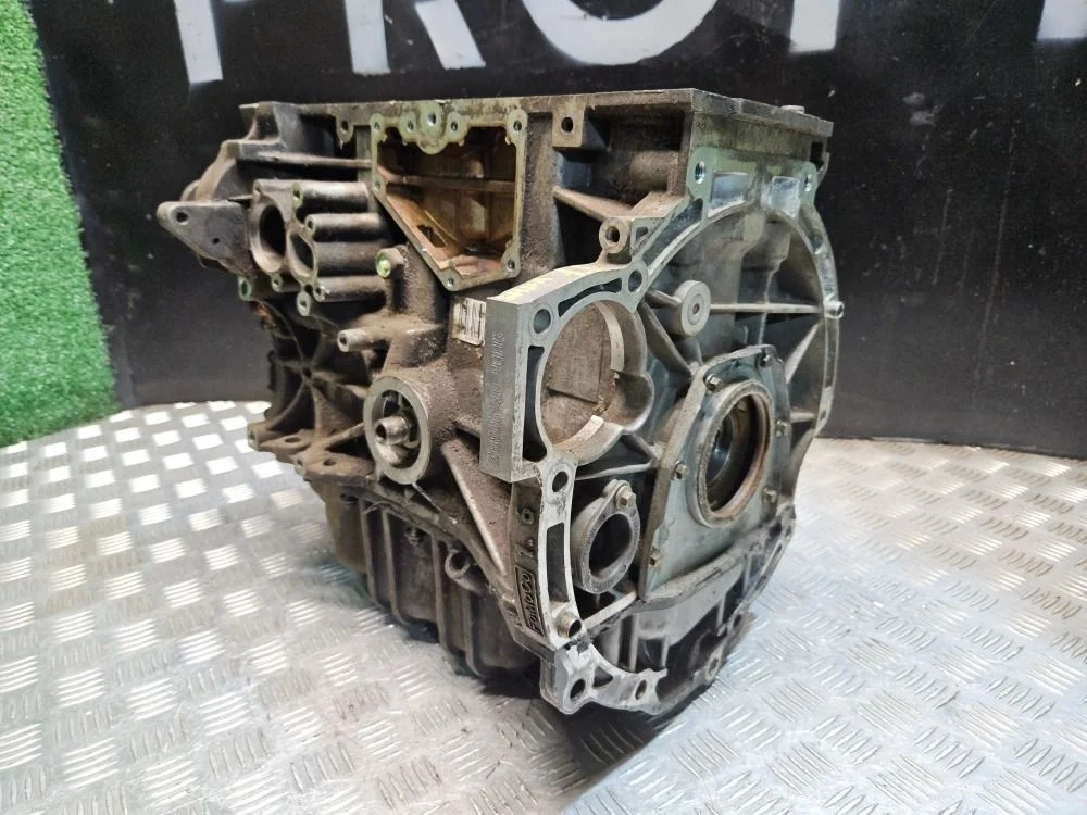 Блок SHDA Ford Focus 1.6 бензин