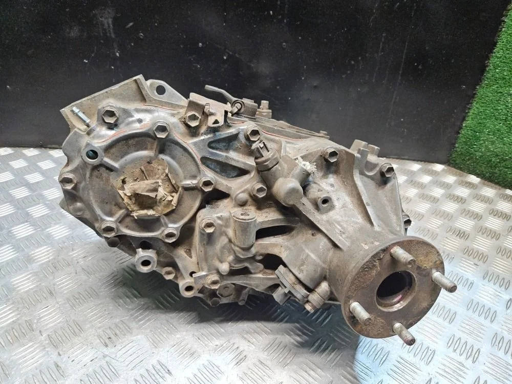 Раздатка Toyota Land Cruiser 100 2001г