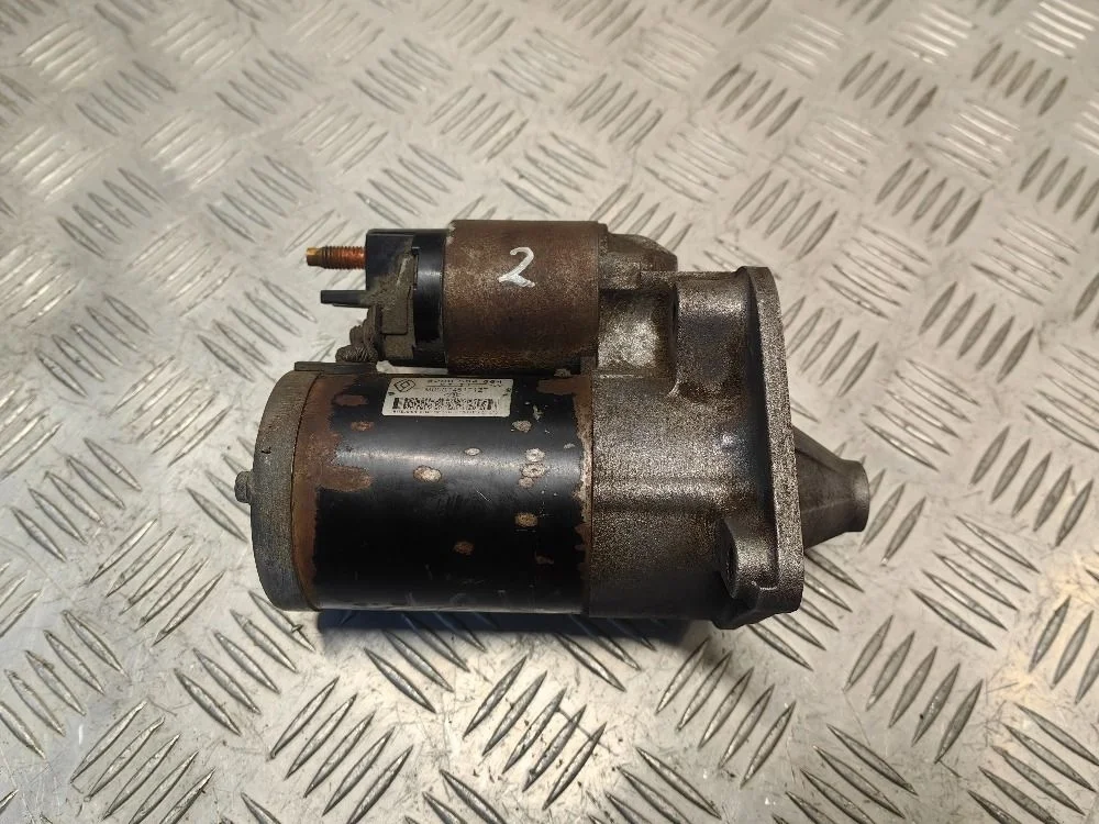 Стартер Renault Logan