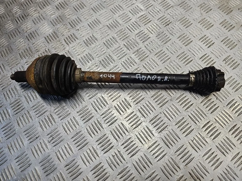 Привод передний левый Volkswagen Polo