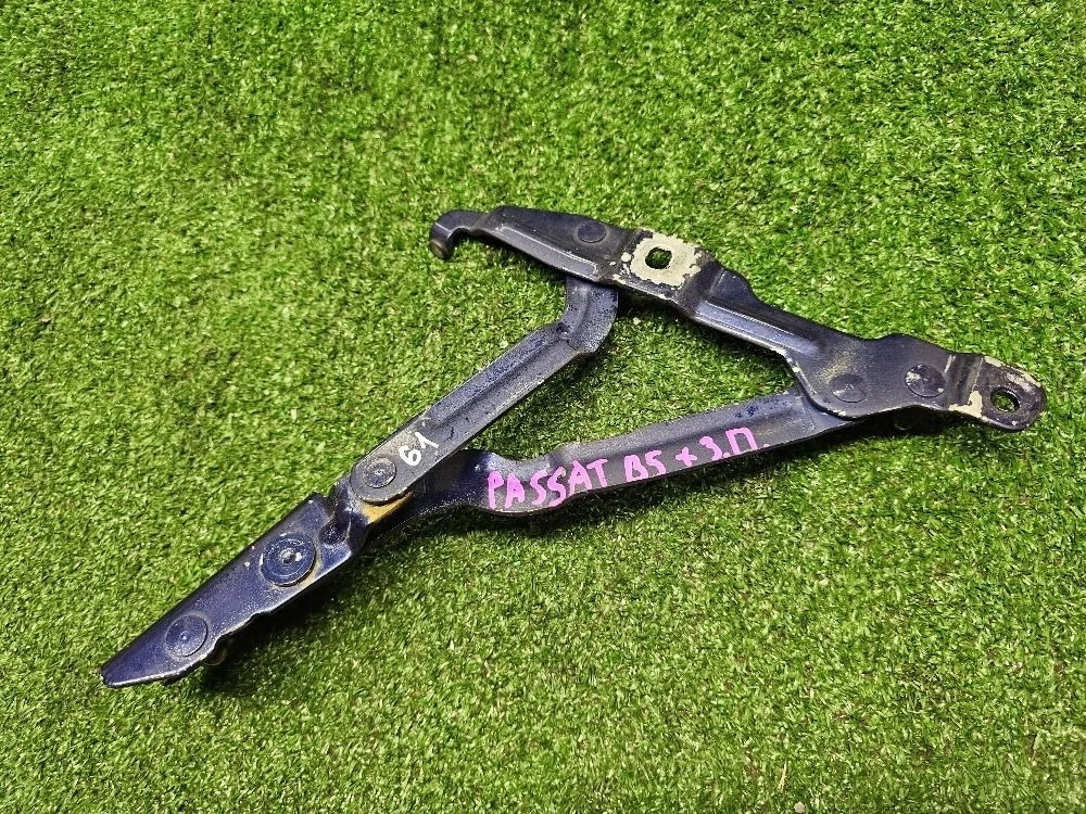 Петля крышки багажника VW Passat (B5) +