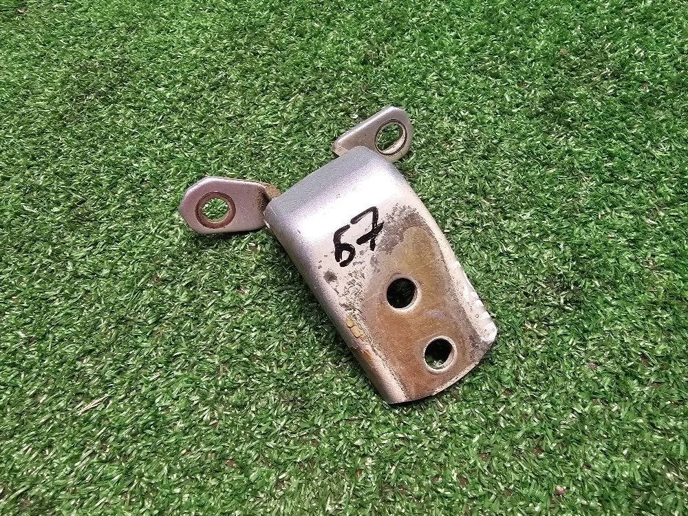 Петля двери передней правой верхняя Hyundai i20