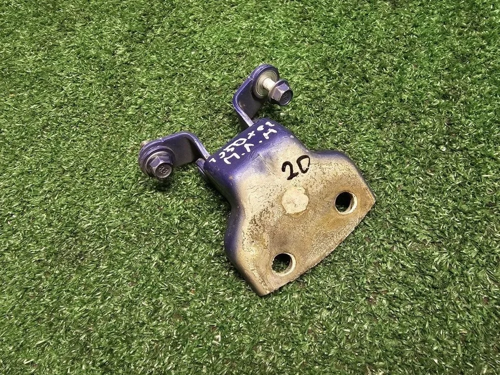 Петля передней левой двери Chevrolet Aveo T250