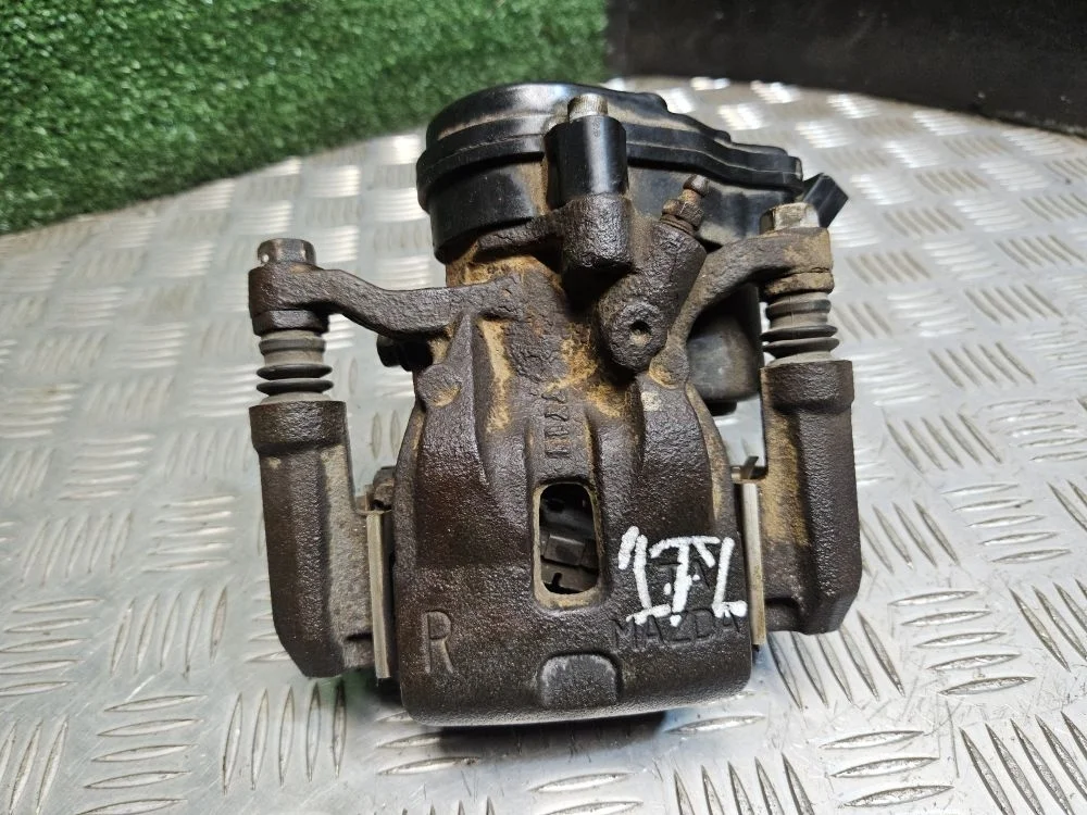 Тормозной суппорт задний правый Mazda CX5 KF2