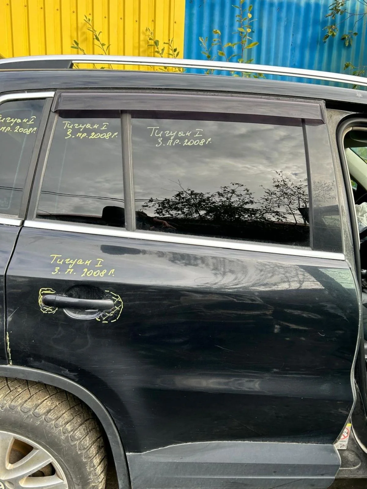 В наличии дверь задняя правая Volkswagen Tiguan