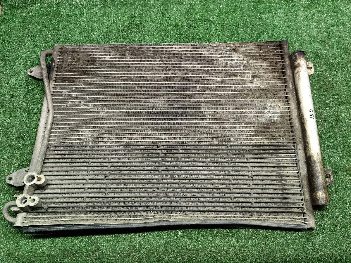 Радиатор кондиционера VW Passat B6