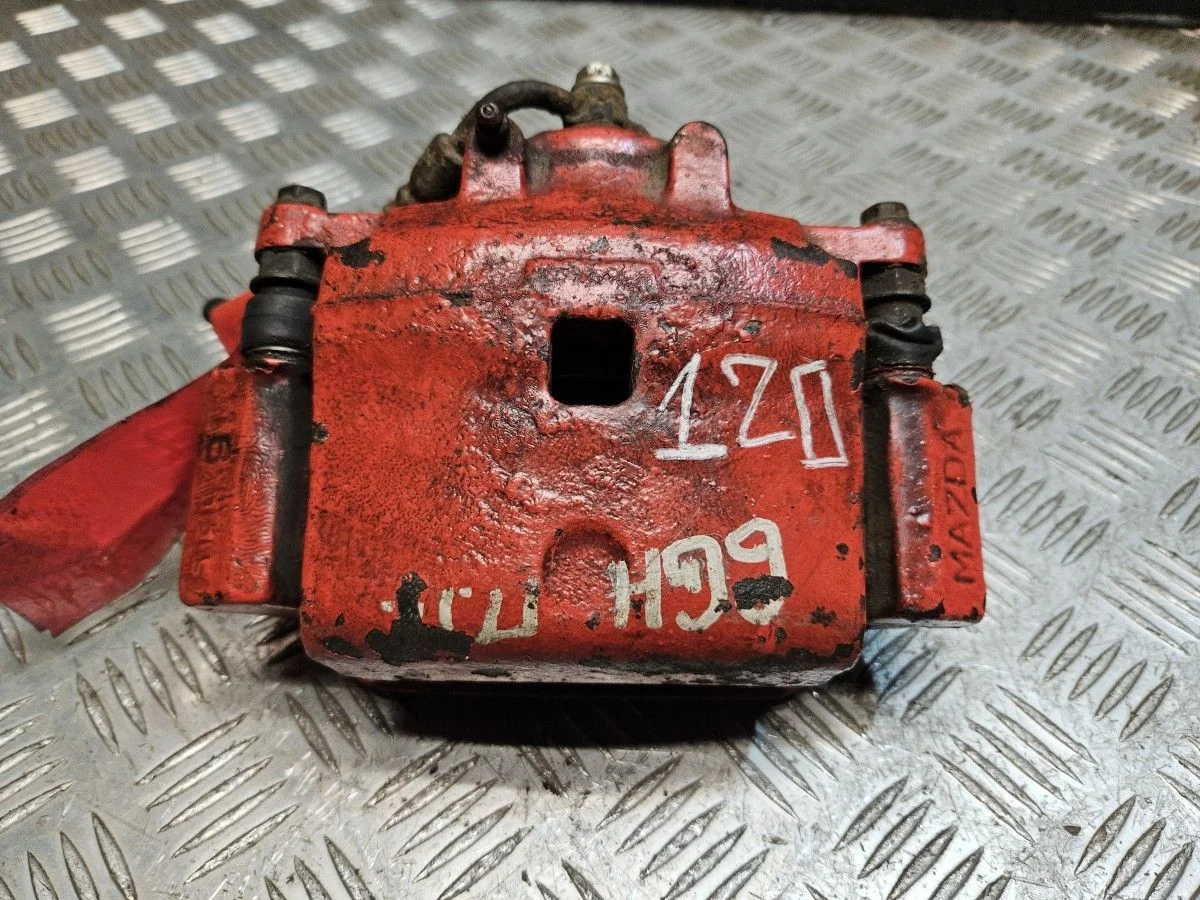 Суппорт передний правый на Mazda 6 GH