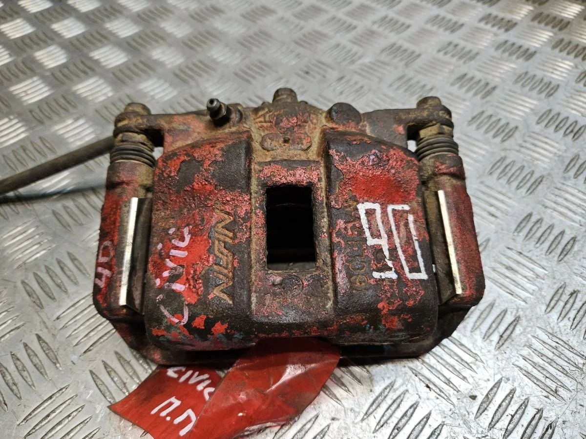 Суппорт передний правый на Civic 4D