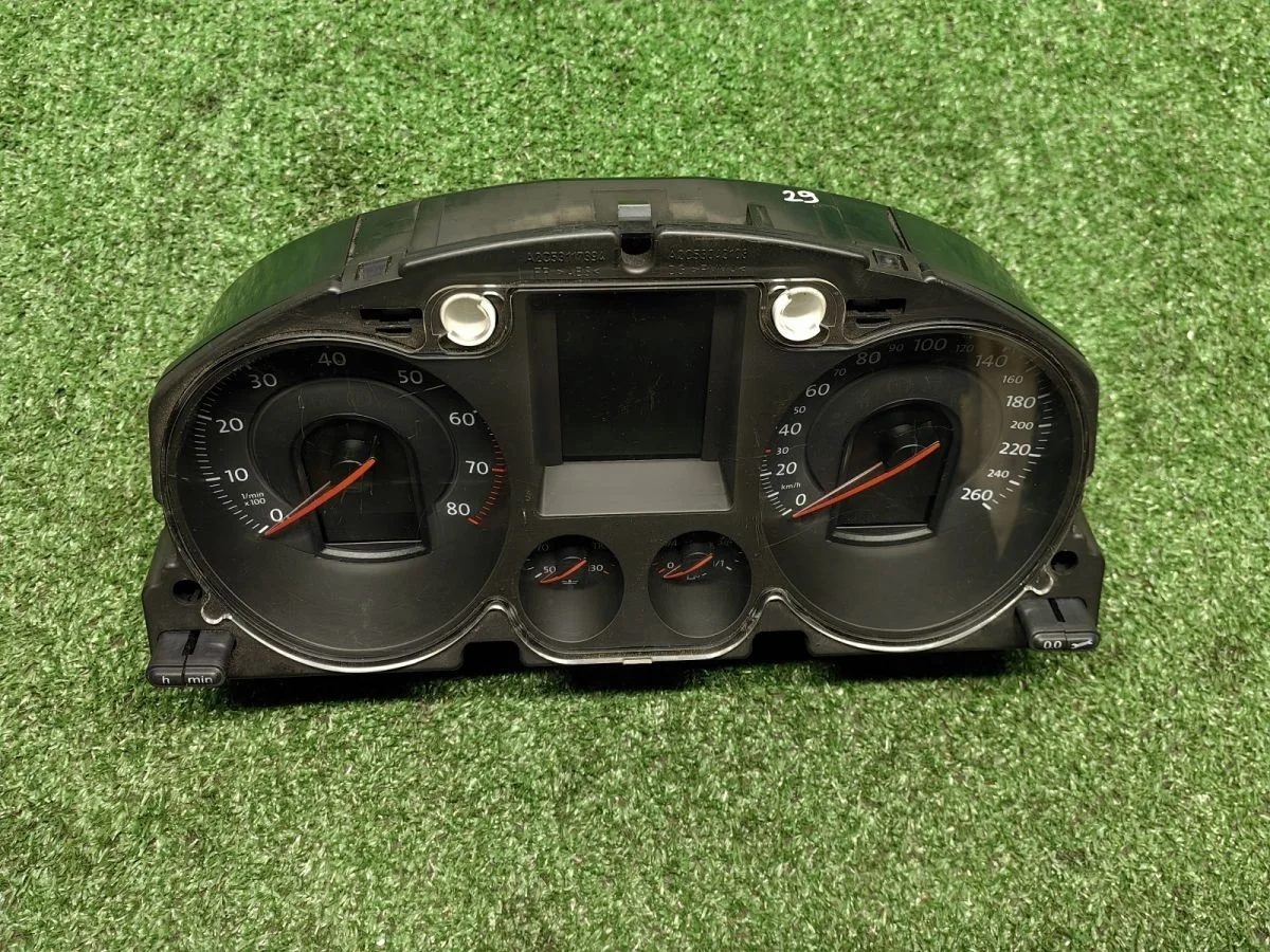 Панель приборов Volkswagen Passat B6