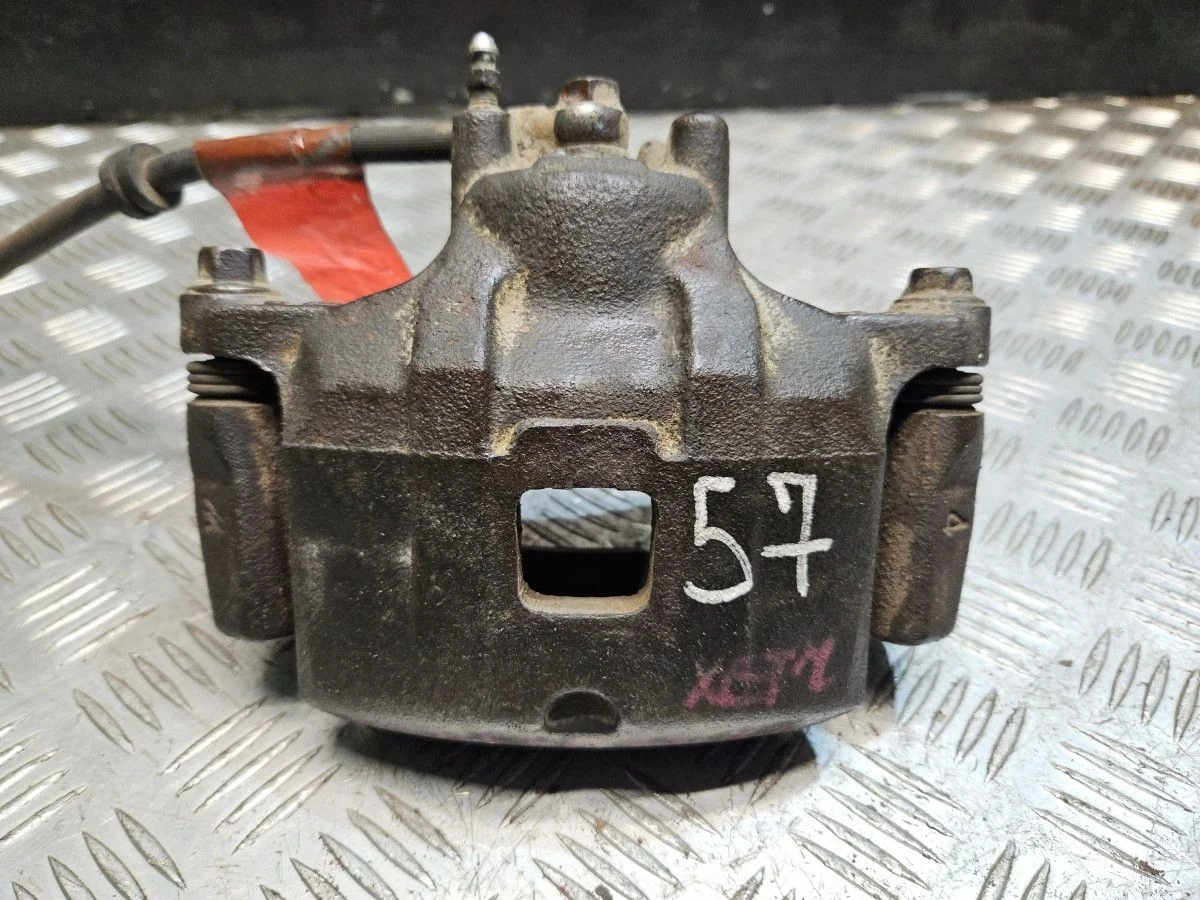 Суппорт передний правый на Mitsubishi Lancer 10