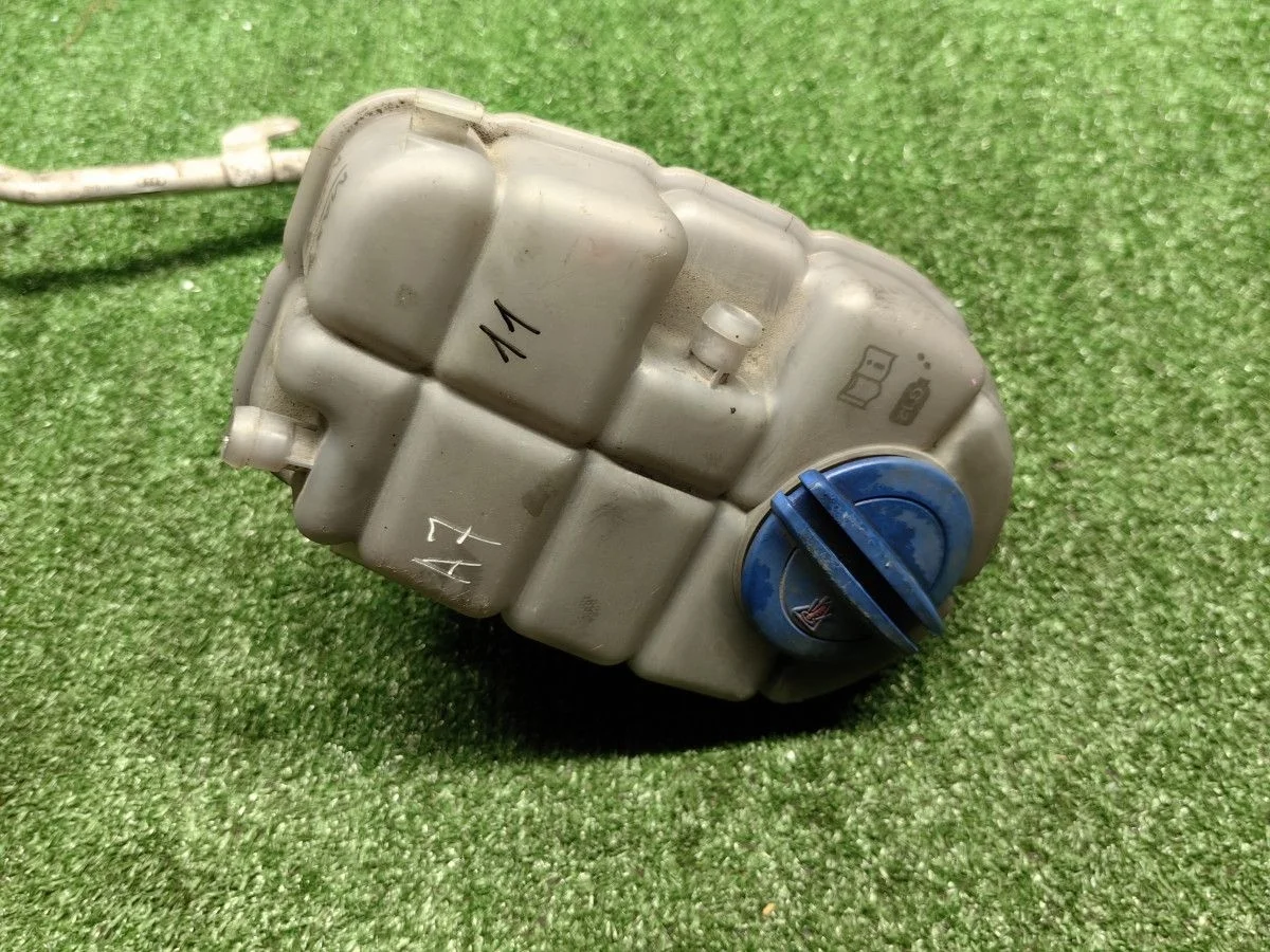 Бачок расширительный Audi A7